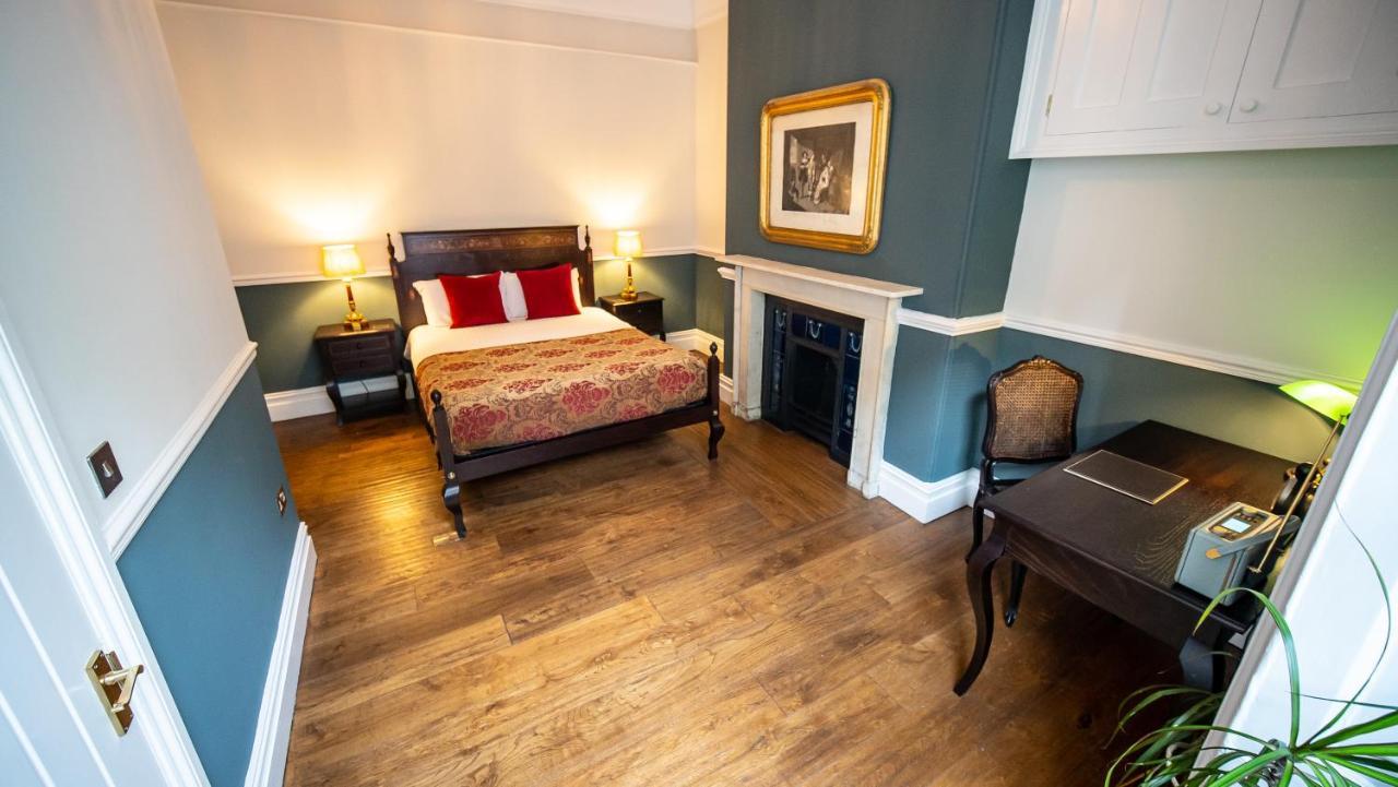 Georgian Townhouse Apartment